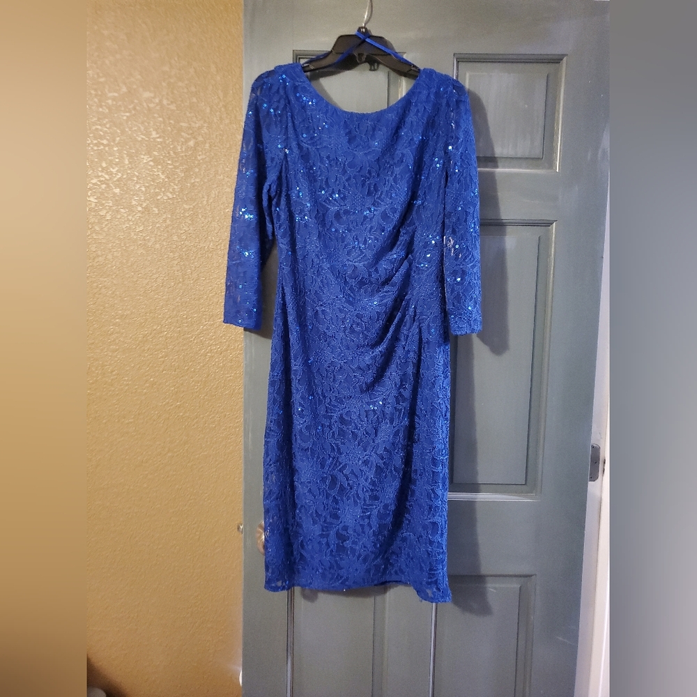 Elegant Blue Lace Dress